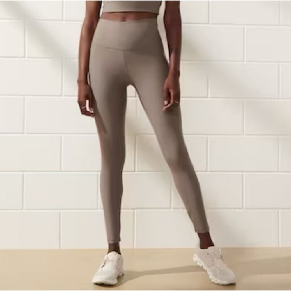 Abercrombie & Fitch YPB 7/8 Leggings with Side Pockets | Size XS | Color Oat